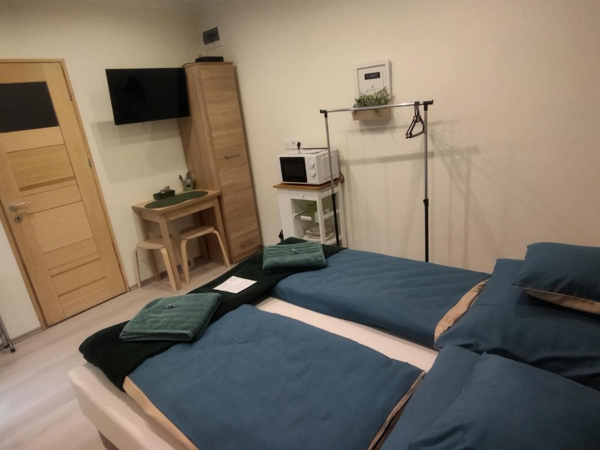 Csengo Vendeghaz Hotel Kiskoros Bagian luar foto
